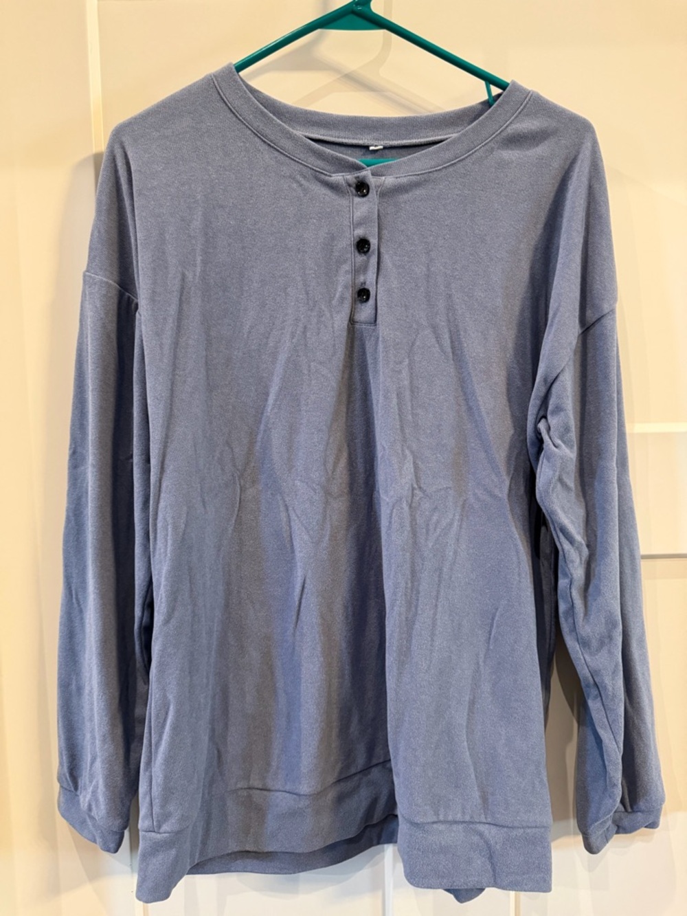 Long-Sleeve Henley Shirt in Light Blue